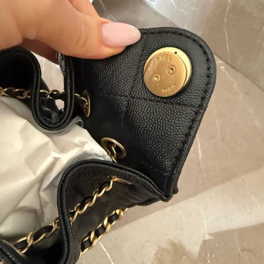 Chanel mini 25 Black caviar Quilted Shoulder Bag with Gold Chain! 100% AUTHENTIC - Picture 8 of 10